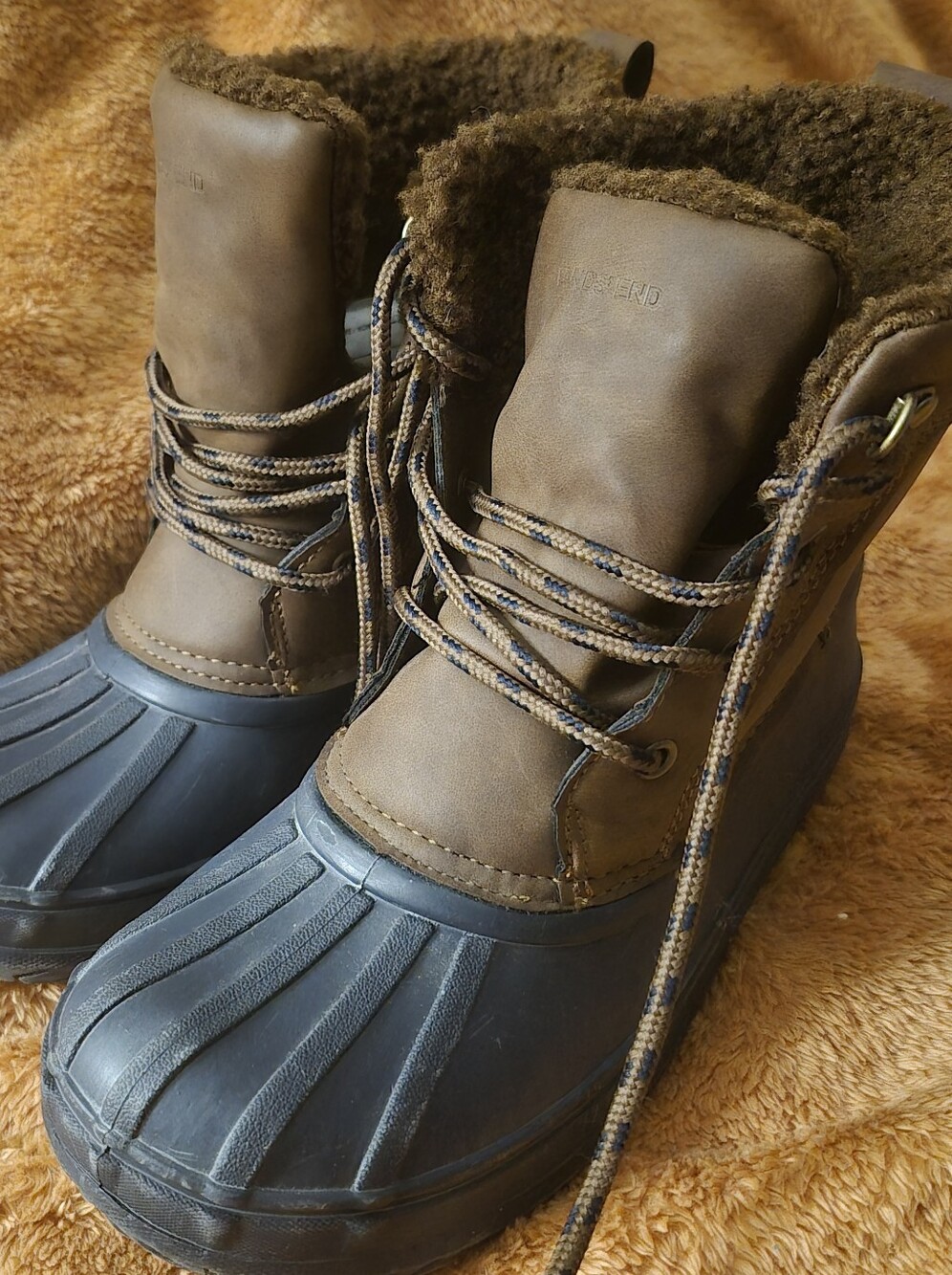 Lands End Big Boys Size 4 Brown Waterproof Duck Boots with Faux Fur Lining